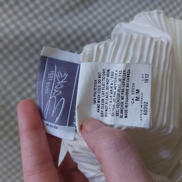 Vintage pleated high neck top - Picture 4 of 4